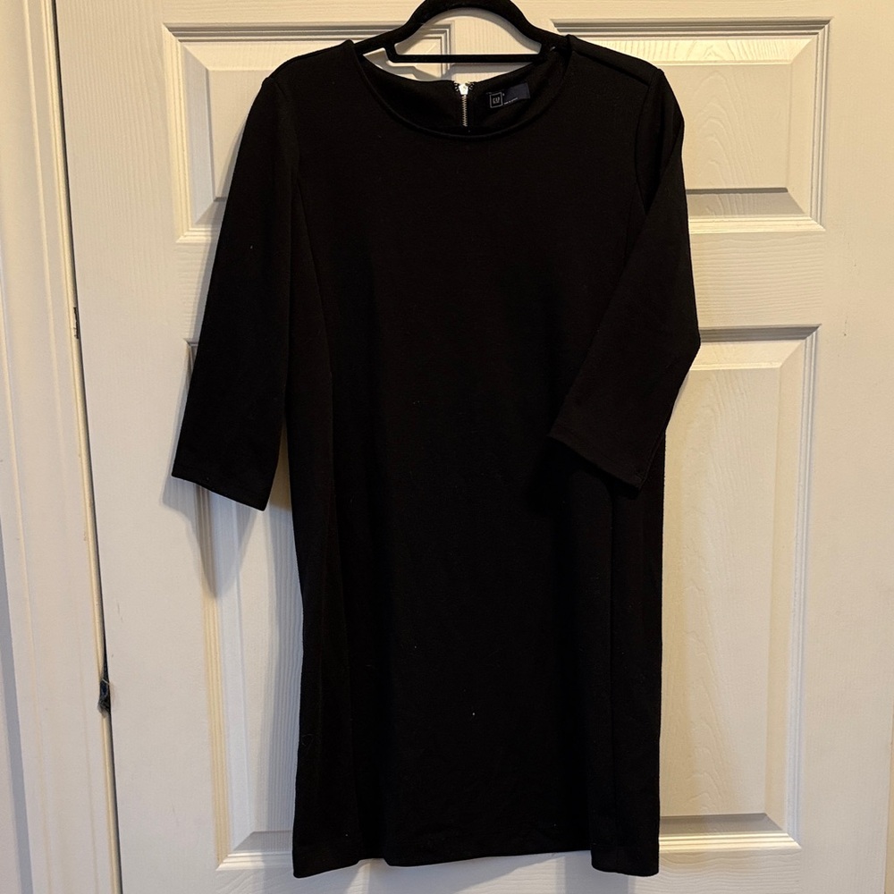 GAP Classic Black 3/4 Sleeve Dress
